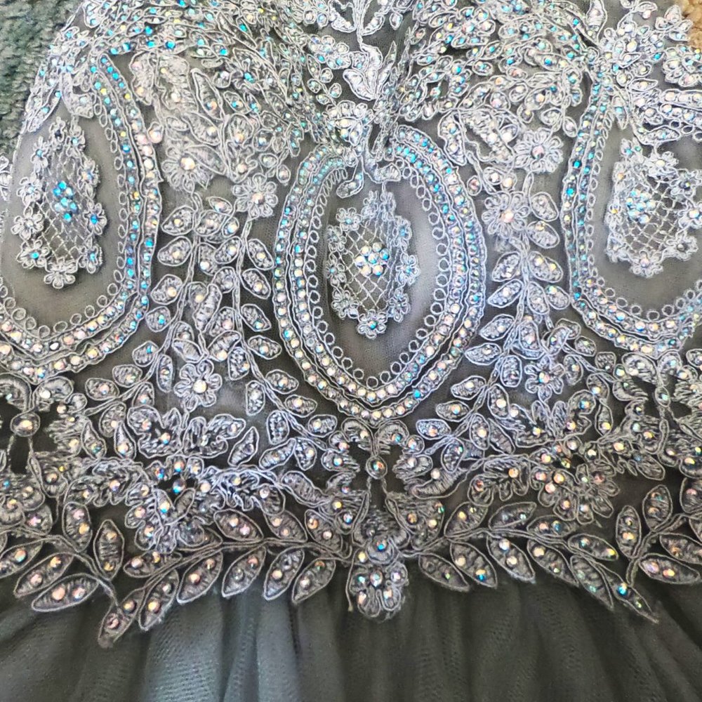 ForYouDress formal tulle and Beaded silver dress size 2xs - Picture 9 of 9